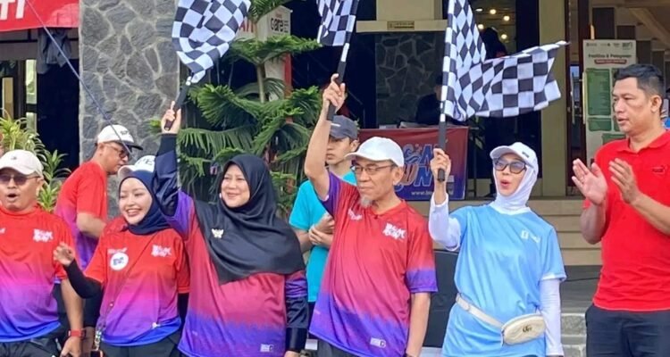 FOTO 13 April_Grand Launching Blue Ocean Minang Run (BOM Run) 2026 yang digelar di Gedung Youth Center Padang. dok padang.go.id