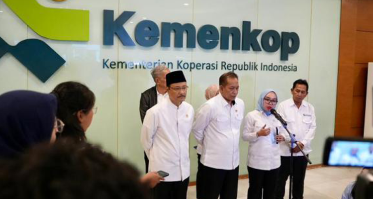 FOTO 15 April_Mensos dan Menkop