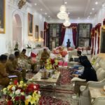 FOTO 16 April_Audiensi para pelaku film bertajuk Jangan Buang Ibu di Pemerintah Provinsi Sumatra Barat. dok. sumbarprov.go.id