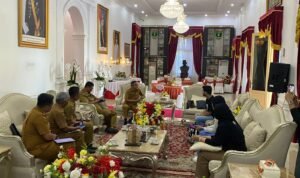 FOTO 16 April_Audiensi para pelaku film bertajuk Jangan Buang Ibu di Pemerintah Provinsi Sumatra Barat. dok. sumbarprov.go.id