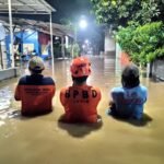 FOTO 23 April_BPBD Provinsi Jatim lakukan pemantauan ketinggian banjir di Kecamatan gadingrejo, Kota Pasuruan, Jawa Timur. dok. bpbdkotapasuruan