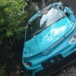 FOTO 28 April_Taksi listrik tertempel kereta hingga kecelakaan di Stasiun Bekasi Timur. (dok. ist_