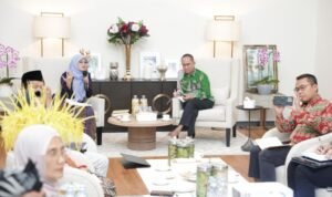 FOTO 4 April_Tim Penggerak Pemberdayaan dan Kesejahteraan Keluarga (PKK) sekaligus Tim Pembina Posyandu Provinsi Jawa Tengah.