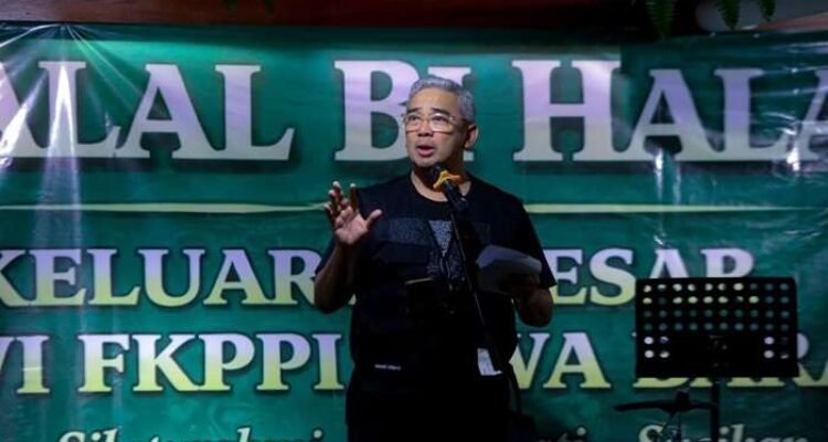 FOTO 4 April_Wali Kota Bandung Muhammad Farhan saat acara Halal Bihalal Keluarga Besar Pengurus Daerah Himpunan Pengusaha dan Wiraswasta FKPPI Jawa Barat.