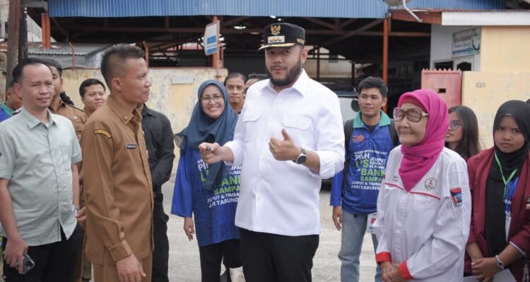 FOTO 6 April_Kegiatan Pemko Padang untuk Rukun Tetangga (RT) Terbersih dan Terindah di Kota Padang. dok padang.go.id