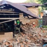 FOTO 9 April_Kondisi rumah warga terdampak gempa di Desa Terong, Kecamatan Adonara Timur, Kabupaten Flores Timur, Nusa Tenggara Timur. dok. bpbd