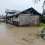 FOTO 10 Mei_Kondisi banjir yang merendam permukiman warga di Kabupaten Kepulauan Mentawai, Provinsi Sumatra Barat. bpbd