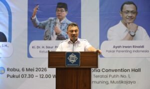 FOTO 11 Mei_Saat Wakil Wali Kota Abdul Harris Bobihoe membuka kegiatan Seminar Nasional Pendidikan 2026. dok. bekasikota.go.id