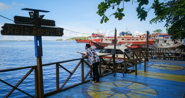 FOTO 12 Mei_Kawasasn destinasi wisata Raja Ampat di Provinsi Papua Barat Daya. dok. kemenpar