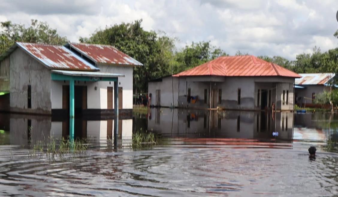 FOTO 20 Mei_Banjir yang merendam Kecamatan Sungai Ambawang, Kabupaten Kubu Raya, Kalimantan Barat. dok. bpbd