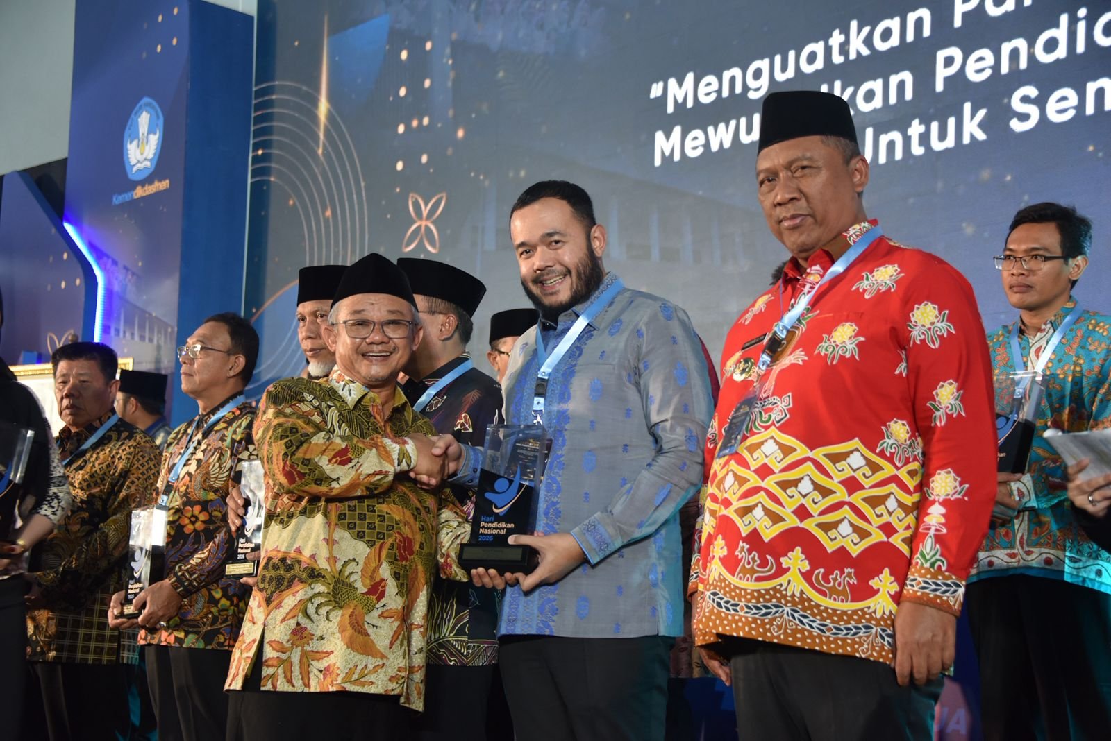 FOTO 26 Mei_Kegiatan Malam Tasyakuran Hari Pendidikan Nasional yang digelar di Plaza Insan Beprestasi Kemendikdasmen, Jakarta. padang.go.id