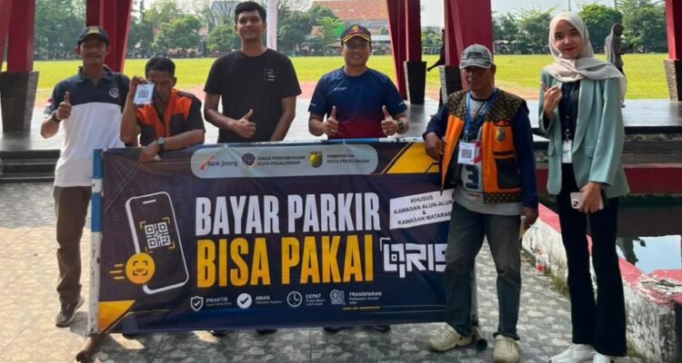 FOTO 30 Mei_Pembayaran parkir nontunai menggunakan sistem Quick