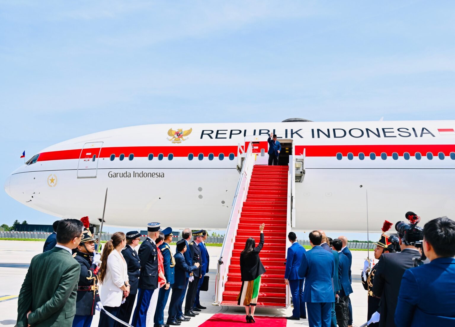 FOTO 30 Mei_Presiden Prabowo Subianto mengakhiri rangkaian kunjungan resmi kenegaraan di Paris, Republik Prancis. dok. setkab