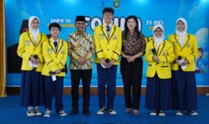 FOTO 30 Mei_kegiatan Forum Sahabat Tunas bertema Aman di Dunia Maya, Sehat di Dunia Nyata di SMPN 25 Kota Tangerang, Banten.
