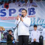 FOTO 4 Mei_Acara May Day 2026 yang dilaksanakan oleh Aliansi Serikat Pekerja Serikat Buruh (ASPSB) Kabupaten Serang di lapangan PT Samator, Kawasan Modern Cikande