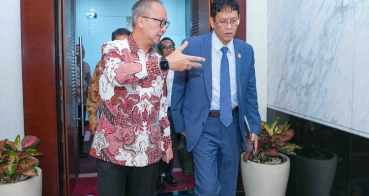 FOTO 5 Mei_Pertemuan antara Menteri Perindustrian Agus Gumiwang Kartasasmita dengan Menteri Keuangan Purbaya Yudhi Sadewa di Jakarta. kemenperin