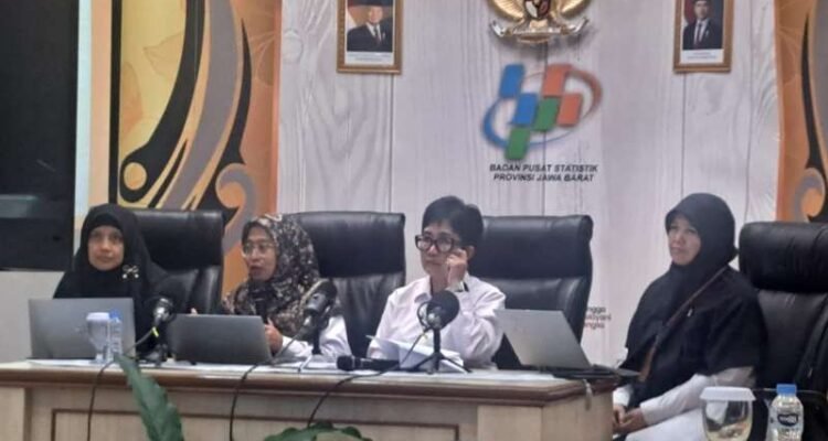 FOTO 6 Mei_Penjelasan Badan Pusat Statistik (BPS) Jawa Barat mengenai perekomian wilayah Provinsi Jawa Barat. (dok. jabarprov.go.id)