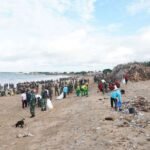 FOTO 8 Mei_Pembersihan sampah dengan kerja bakti di Kedonganan, Kuta, Bali. (dok. kodamudayana)