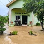 FOTO 9 Mei_Banjir merendam puluhan rumah dan ruas jalan di empat desa di Kecamatan Larompong dan Larompong Selatan, Kabupaten Luwu, Sulawesi Selatan INI