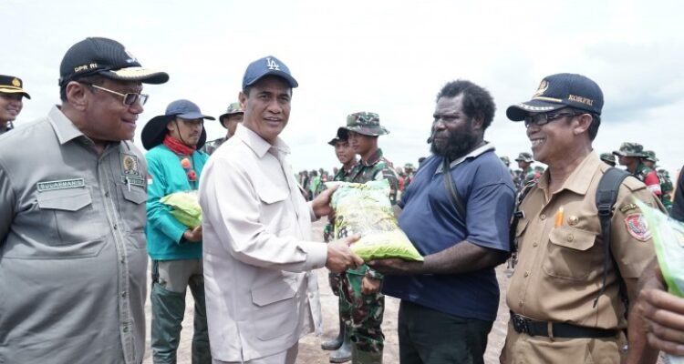 FOTO 9 Mei_Kunjungan kerja di Kampung Wanam, Distrik Ilwayab, Kabupaten Merauke, Papua Selatan. dok. pertanian.go.id