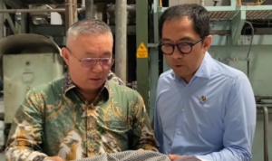 FOTO 12 Juni_Kunjungan Wakil Menteri Perindustrian Faisol Riza ke PT Gajah Tunggal, Bandung. dok. intsgramfaisolrizaid
