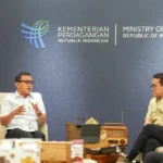 FOTO 16 Juni_Audiensi Kepala Badan Karantina Indonesia (Barantin) Abdul Kadir Karding (kiri) dengan Menteri Perdagangan Budi Santoso di Kantor Kementerian Perdagangan, Jakarta.