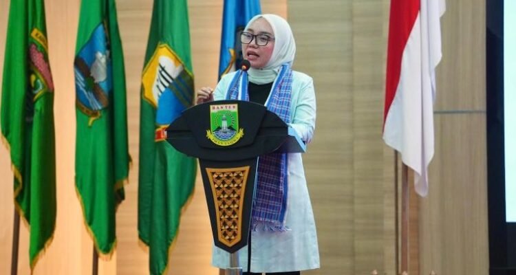 FOTO 16 Juni_Wakil Menteri Koperasi (Wamenkop) Farida Farichah saat pengukuhan dan pelantikan Pengurus Dewan Koperasi Indonesia Wilayah (Dekopinwil) Provinsi Banten. dok