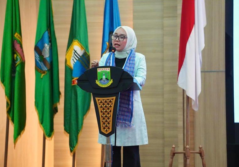 FOTO 16 Juni_Wakil Menteri Koperasi (Wamenkop) Farida Farichah saat pengukuhan dan pelantikan Pengurus Dewan Koperasi Indonesia Wilayah (Dekopinwil) Provinsi Banten. dok