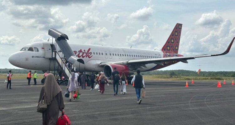 FOTO 16 Juni_eremonial pendaratan dan penerbangan perdana di Bandar Udara Muara Bungo, Kabupaten Bungo, Provinsi Jambi. 3 1