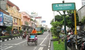 FOTO 20 Mei_Kawasan Jalan Malioboro, Kota Yogyakarta. dok. wikipedia.org
