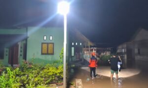 FOTO 22 Juni_Kondisi pemukiman warga yang terendam banjir di Kabupaten Parigi Moutong, Provinsi Sulawesi Tengah. dok. bpbd