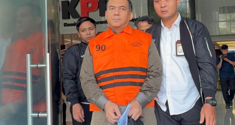 FOTO 4 Juni_Wakil Menteri Imigrasi dan Pemasyarakatan (Wamen Imipas) Silmy Karim mengenakan rompi tahanan Komisi Pemberantasan Korupsi (KPK). istimewa