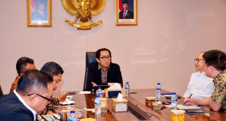 FOTO 1 Juli_Audiensi China ke Wamenperin Riza