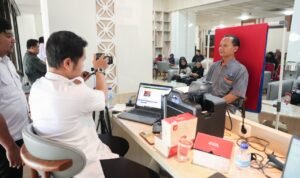 FOTO 10 Juli_Kantor Gubernur Jawa Tengah yang dijadikan sebagai Rumah Rakyat juga sebagai tempat pelayanan administrasi
