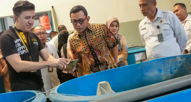 FOTO 11 Juli_Kunjungan kerja Kepala Badan Karantina Indonesia Abdul Kadir Karding