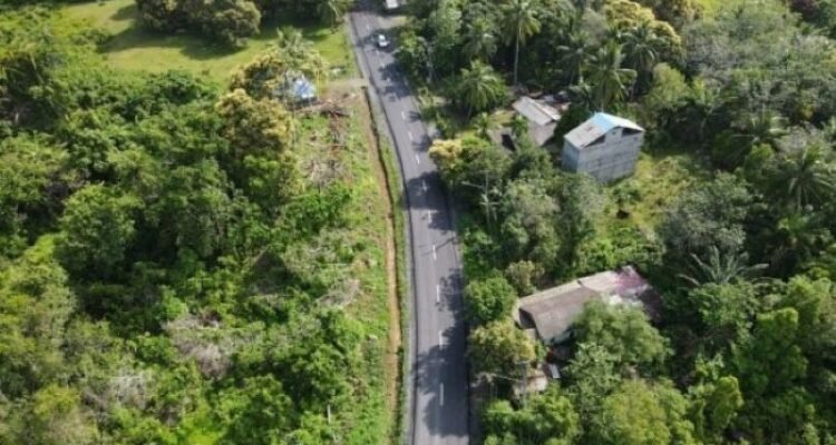 FOTO 11 Juli_Ruas Jalan Tanjung Serdang–Lontar di Kabupaten Kotabaru, Kalimantan Selatan. (dok. pu.go.id) INI
