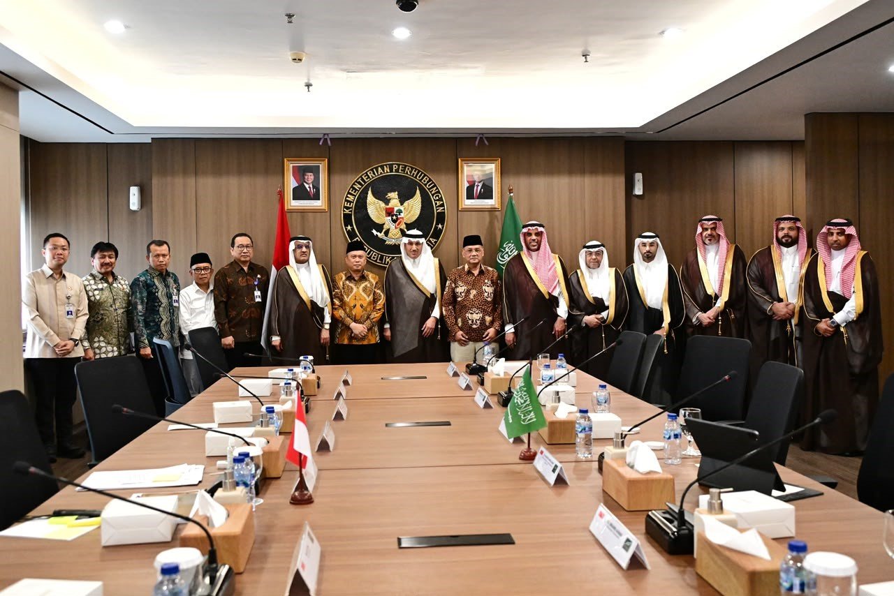 FOTO 14 Juli_Menteri Perhubungan Dudy Purwagandhi bertemu dengan Menteri Transportasi dan Logistik Arab 2