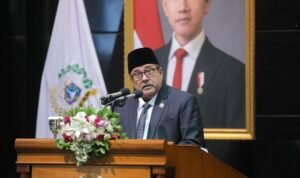 FOTO 14 Juli_Penyampaian jawaban atas pemandangan umum fraksi-fraksi DPRD dalam Rapat Paripurna DPRD DKI Jakarta di Gedung DPRD DKI Jakarta