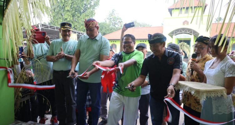 FOTO 14 Juli_Peresmian Lapangan Tenis Graha Harapan dan Bumyagara di Kecamatan Mustika Jaya, Kota Bekasi. dok. bekasikota.go.id