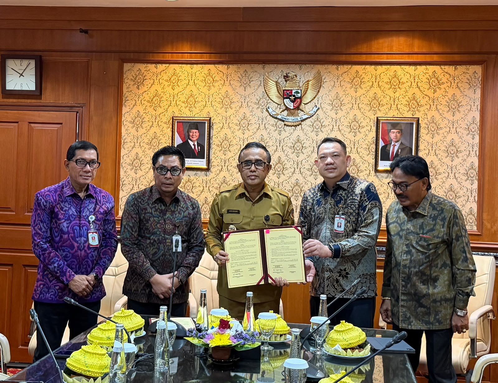 FOTO 15 Juli_Penandatangan Memorandum of Understanding (MoU) Sister City antara Kota Denpasara dengan Pemerintah Kota Piraeus