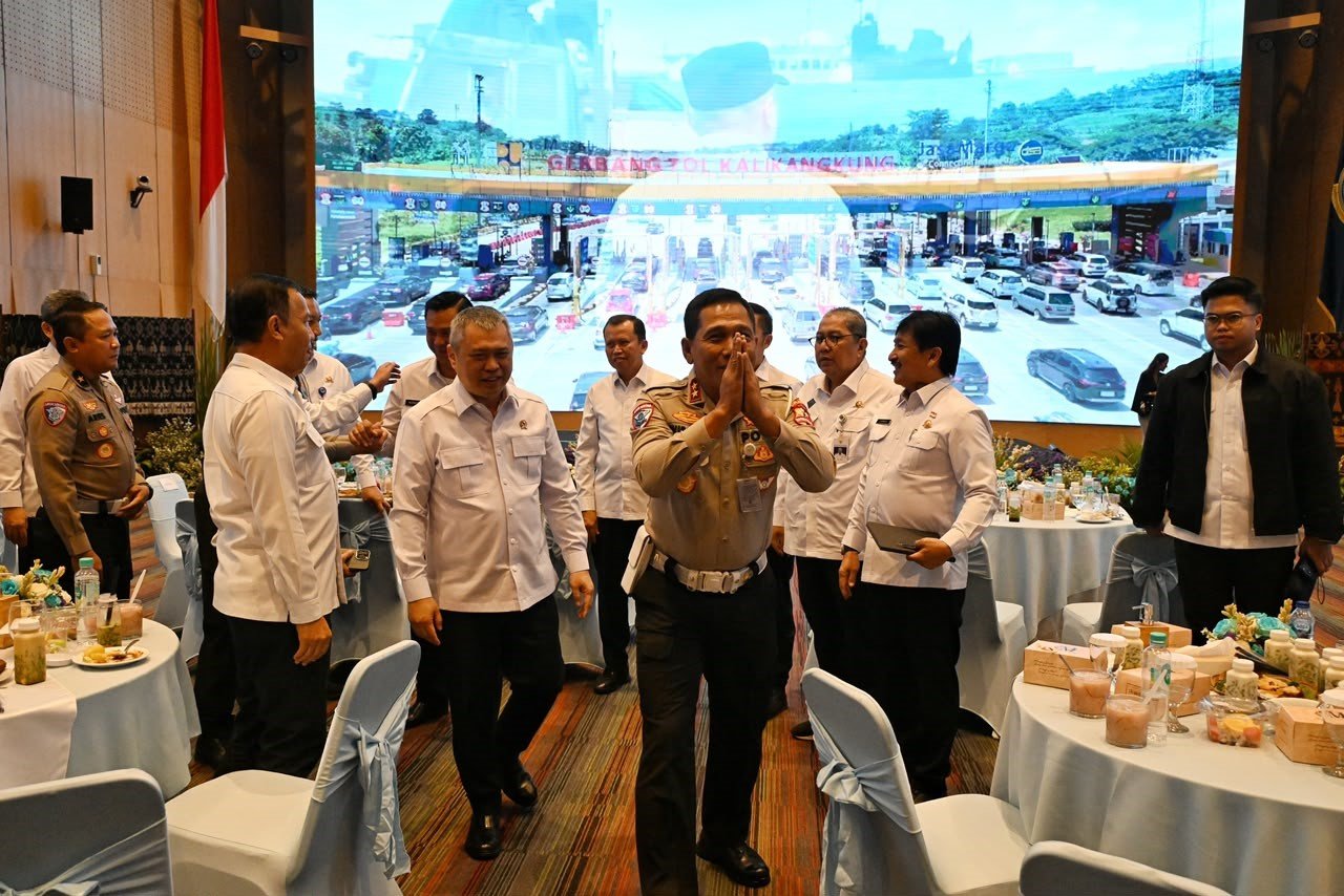 FOTO 15 Juli_Pertemuan antara Menteri Perhubungan Dudy Purwagandhi dengan Kepala Korlantas Polri Wibowo 1
