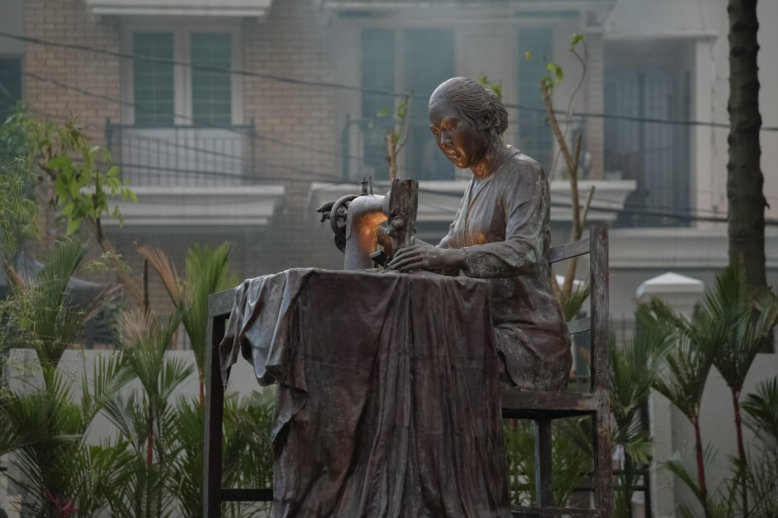 FOTO 19 Juli_Monumen di Taman Bendera Pusaka, ruang terbuka hijau hasil integrasi tiga taman di Jakarta Selatan. dok. jakarta.go.id