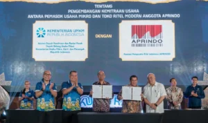 FOTO 20 Juli_Penandatanganan Perjanjian Kerja Sama Pengembangan Kemitraan Usaha Mikro bersama Aprindo di Jambore Kumitra 2026 di Teras Malioboro, Yogyakarta. umkm