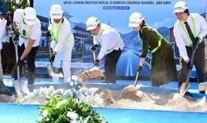 FOTO 23 Juli_Pembangunan (groundbreaking) Indonesia Mass Transit Project (MASTRAN) di Leuwipanjang BRT Depot Site, Kabupaten Bandung. dok. kemenhub 2