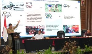 FOTO 25 Juli_Kepala BNPB Letjen TNI Suharyanto saat Rapat Koordinasi Kesiapsiagaan Menghadapi Bencana Kekeringan yang digelar di Kota Mataram, NTB. bnpb