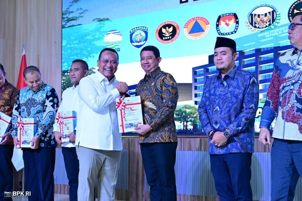 FOTO 29 Juli_Penyerahan opini Wajar Tanpa Pengecualian (WTP) dari Badan Pemeriksa Keuangan (BPK) atas laporan keuangan tahun anggaran 2025 BNPB