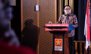 FOTO 29 Juli_Wakil Menteri Perindustrian Faisol Riza dalam acara Liga Mahasiswa Nasional untuk Demokrasi (LMND)