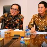 FOTO 29 Juli_Wakil Menteri Perindustrian (Wamenperin) Faisol Riza (kiri) saat meneirma kunjungan Wakil Menteri Kesehatan Prof. Dante Saksono Harbuwono