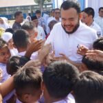FOTO 29 Juli_Wali Kota Padang Fadly Amran saat peluncuran Layanan Jemput Bola Pembuatan Kartu Identitas Anak (KIA)