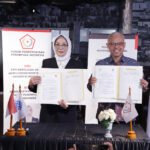 FOTO 3 Juli_Penandatanganan nota kesepahaman oleh Sekretaris Jenderal Kemnaker Cris Kuntadi dan Ketua Umum Dewan Pimpinan Pusat (DPP) FPPI Marlinda Irwanti di Jakarta. kemnaker